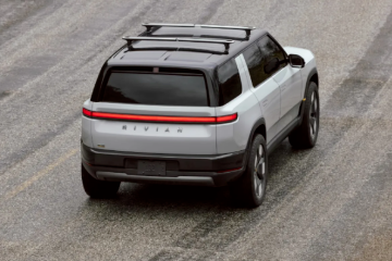 Rivian R2开启交付仅一周后裁员数百人 加速推进降本增效 Rivian R2开启交付仅一周后裁员数百人 加速推进降本增效